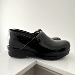 Dansko Professional No Slip Patent Shiny Clog Shoes